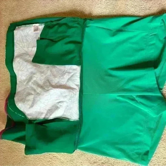 Lady Hagen Women's Tropical Palm Wrap 17'' Golf Skort size medium NWOT - Picture 8 of 9